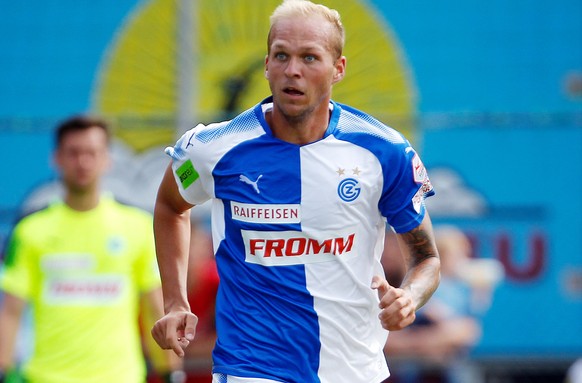 GC Spieler Raphael Holzhauser am Ball, aufgenommen am Samstag, 14. Juli 2018, beim Fussball Testspiel zwischen dem Grasshopper-Club Zuerich gegen den Oesterreichischen Bundesliga Club SCR Altach auf d ...