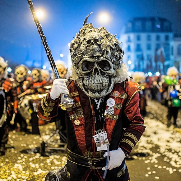 Luzerner Fasnacht startet in die zweite Runde
Narren aller LÃ¤nder vereinigt euch!