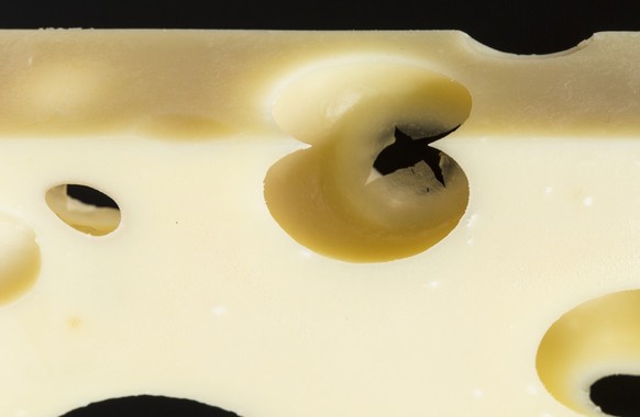 Emmental cheese, a Swiss product, pictured on June 10, 2013, in Zurich, Switzerland. (KEYSTONE/Gaetan Bally)

Emmentaler Kaese, ein Schweizer Produkt, aufgenommen am 21. August 2013 in Zuerich. (KEYST ...