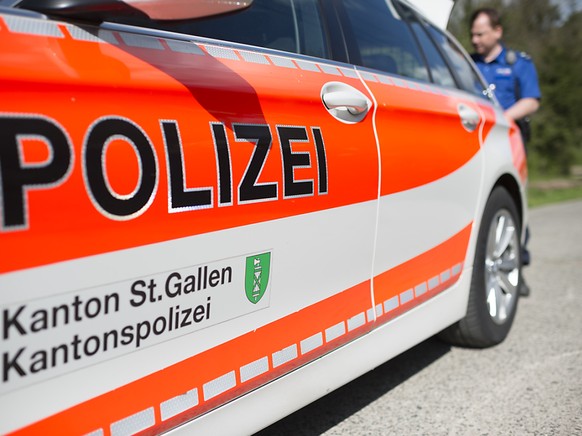 In Au im Kanton St. Gallen sind am Donnerstagmorgen zwei Personen tot aufgefunden worden. Die Polizei geht von einem Tötungsdelikt aus. (Symbolbild)