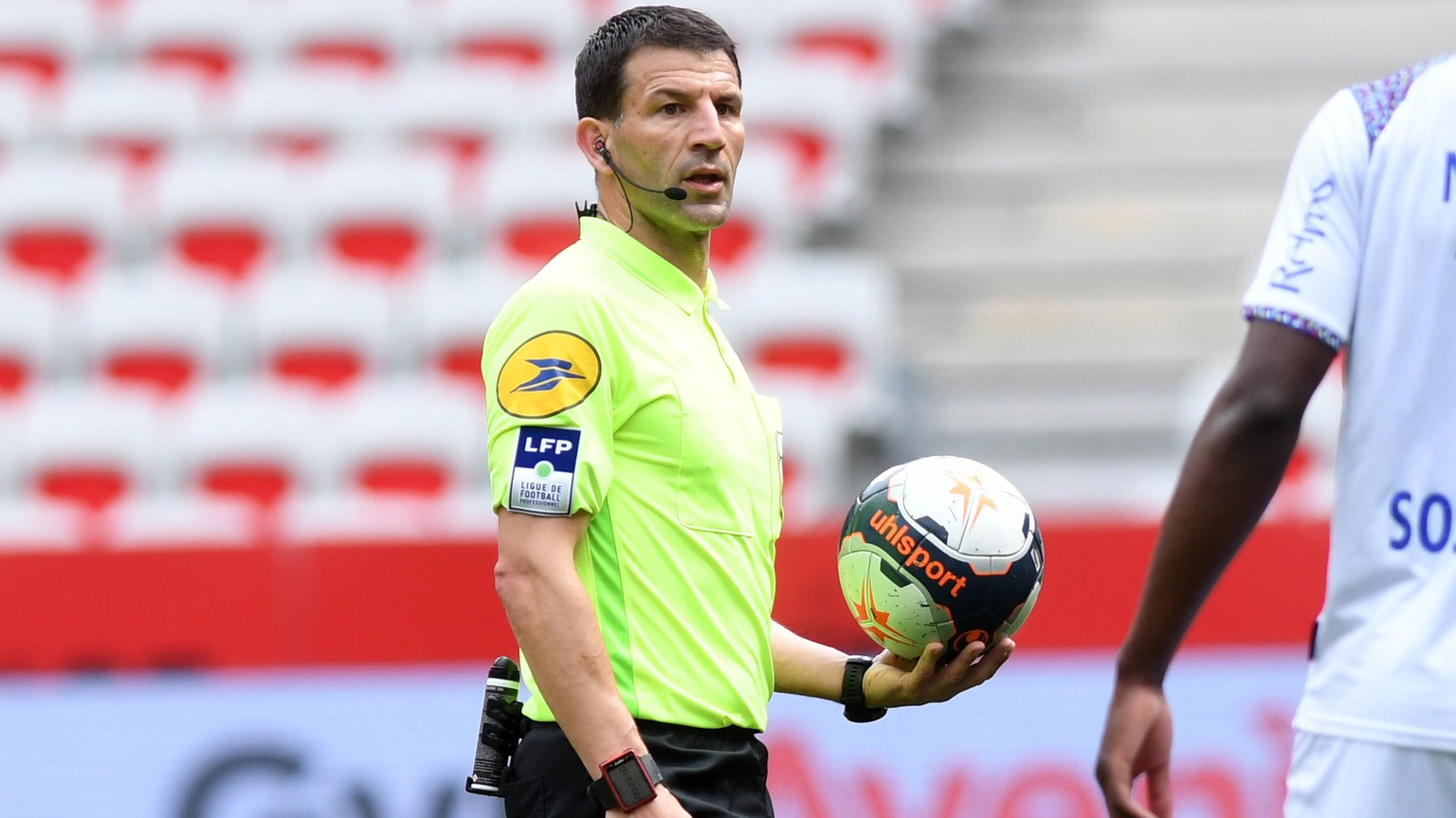 IMAGO / Buzzi

Ligue 1 2020-21, OGC Nice Nizza-Stade Reims 0-0, ARBITRO, REFEREE, JEREMY STINAT LIGUE 1 2020-21 OGC NICE NIZZA-STADE REIMS 0-0