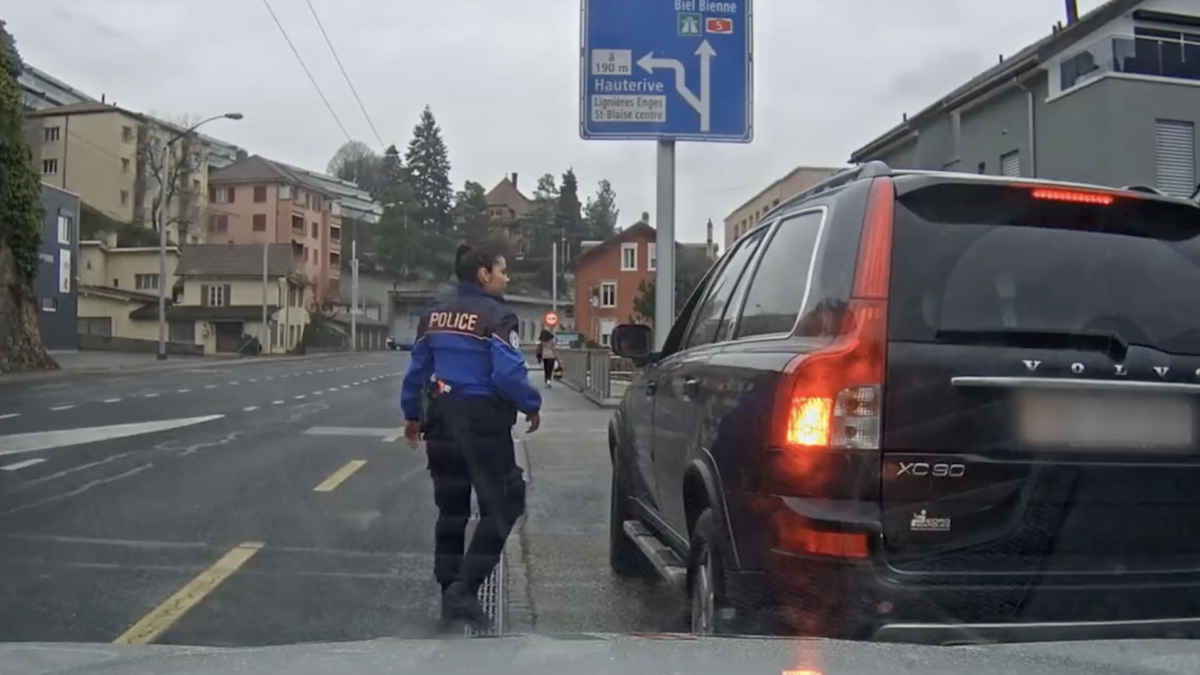 Une police romande a décidé de filmer ses agents en direct