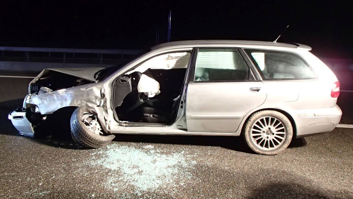 Verschiedene entgegenkommende Autos konnten noch in letzter Senkunde ausweichen – auf Höhe Birrfeld kam es dann doch zur Frontalkollision.