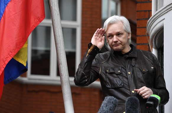 epa07498374 (FILE) - Wikileaks founder Julian Assange speaks to reporters on the balcony of the Ecuadorian Embassy in London, Britain, 19 May 2017 (reissued 11 April 2019). Reports state on 11 April 2 ...