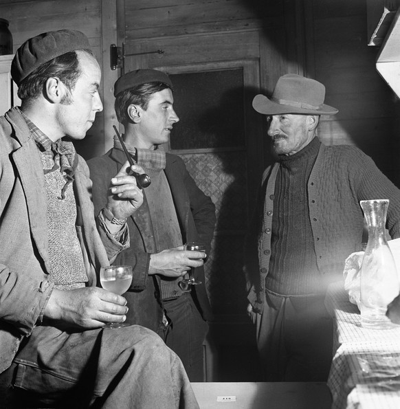 Italienische Gastarbeiter 1951 auf der Baustelle des Staudamms Grande Dixence im Wallis.&nbsp;