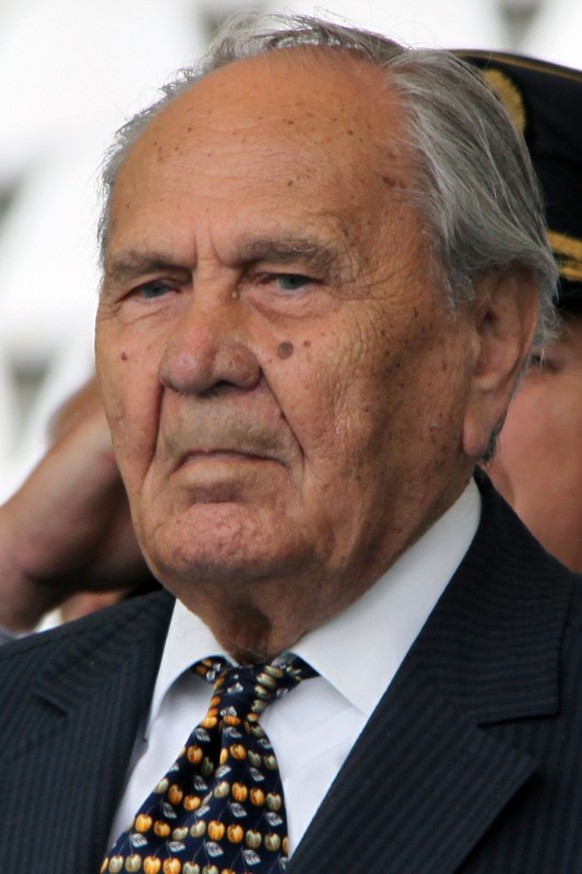 Josip Manolić, Ministerpräsident der Sozialistischen Republik Kroatien
https://creativecommons.org/licenses/by-sa/3.0