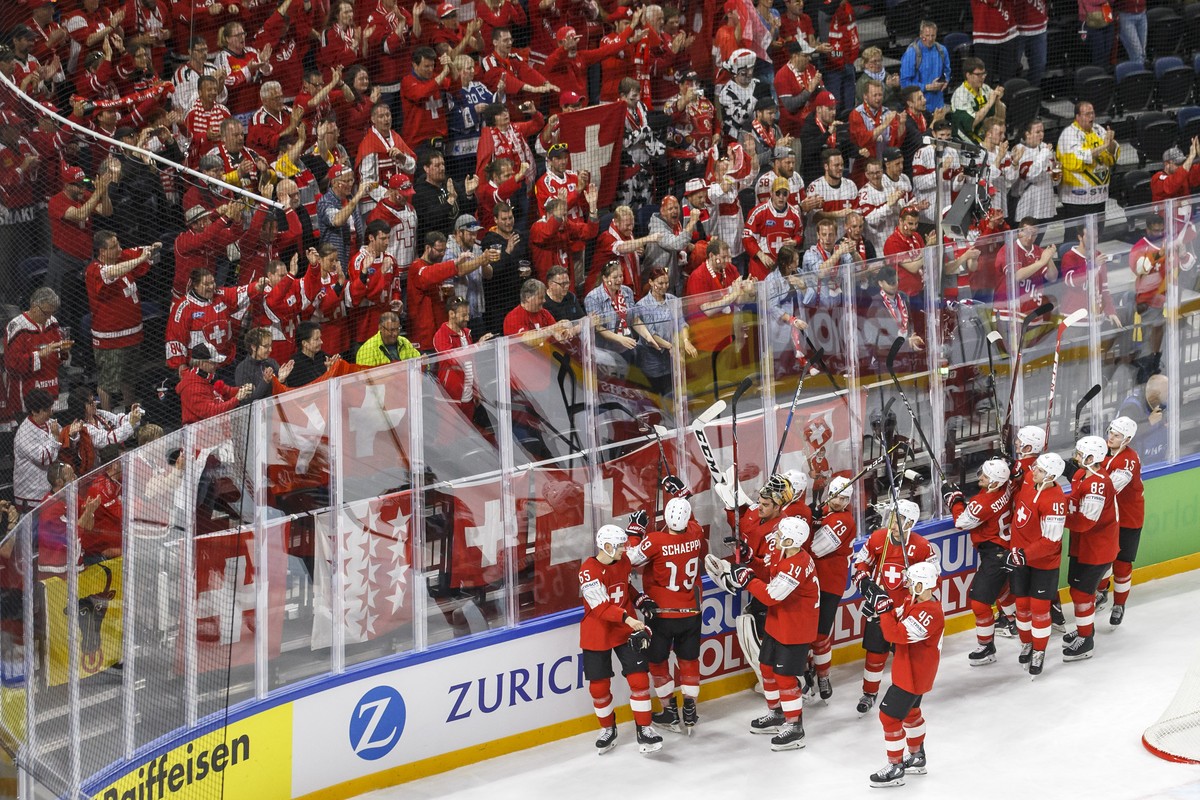 Switzerland's players cheer their supporters after beating Belarus, during the IIHF 2018 World Championship preliminary round game between Switzerland and Belarus, at the Royal Arena, in Copenhag ...