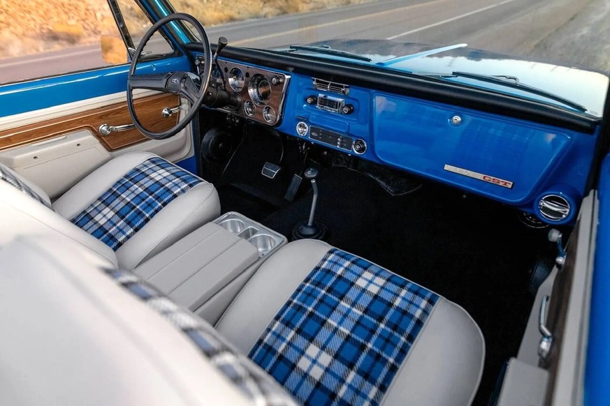 1972 Chevrolet Blazer CST K-5, Restomod Highlander Replica
https://www.hemmings.com/listing/1972-chevrolet-blazer-668494