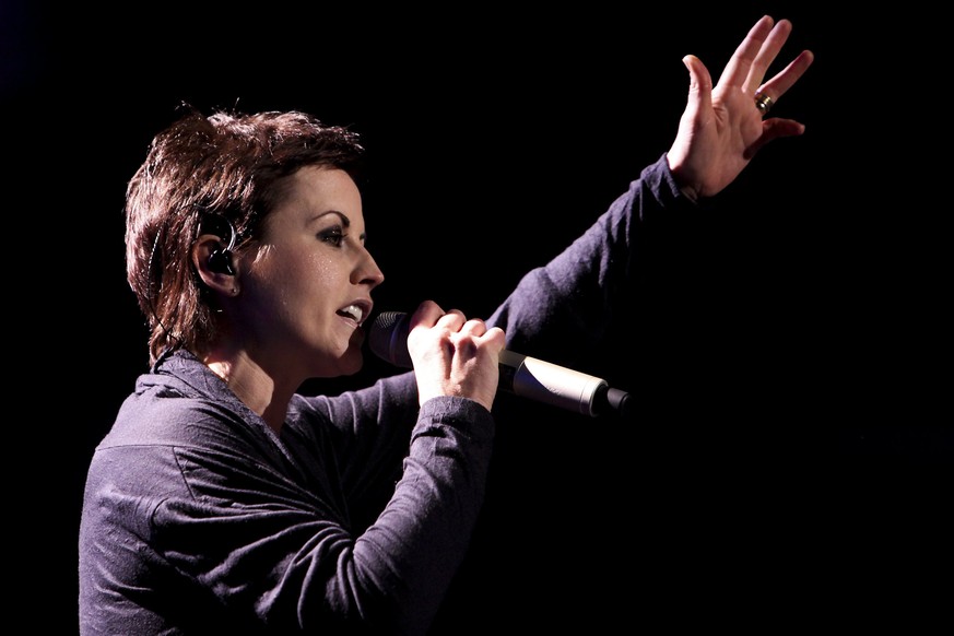 epa06441140 (FILE) - Lead singer of Irish band The Cranberries, Dolores O&#039;Riordan performs on stage during a concert at Campo Pequeno in Lisbon, Portugal, 10 March 2010. Reports on 15 January 201 ...