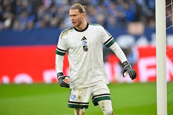 Gelsenkirchen, Veltins Arena, 14.12.25, GER, Herren, 2.Bundesliga, Saison 2025-2026, FC Schalke 04 - 1.FC Nuernberg Bild: Torwart Loris KARIUS Schalke DFL regulations prohibit any use of photographs a ...