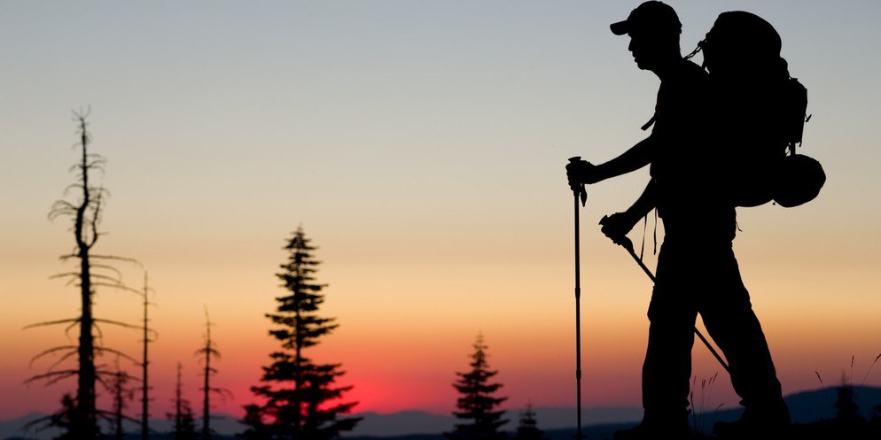 Wandern von Sonnenuntergang bis Sonnenaufgang – das ist an der Wandernacht möglich.