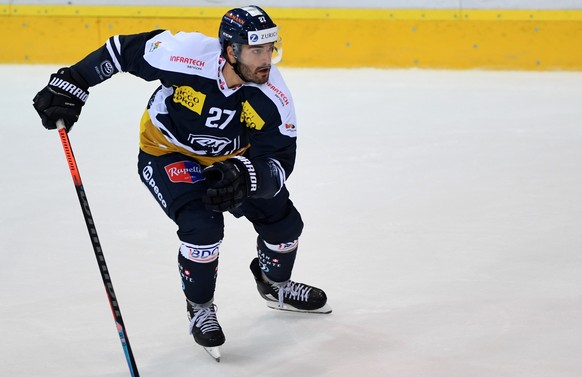 Ambri's player Zaccheo Dotti, during the preliminary round game of National League A (NLA) Swiss Championship 2020/21 between HC Ambri Piotta against HC Lugano, at the Valascia stadium in Ambri, Frida ...