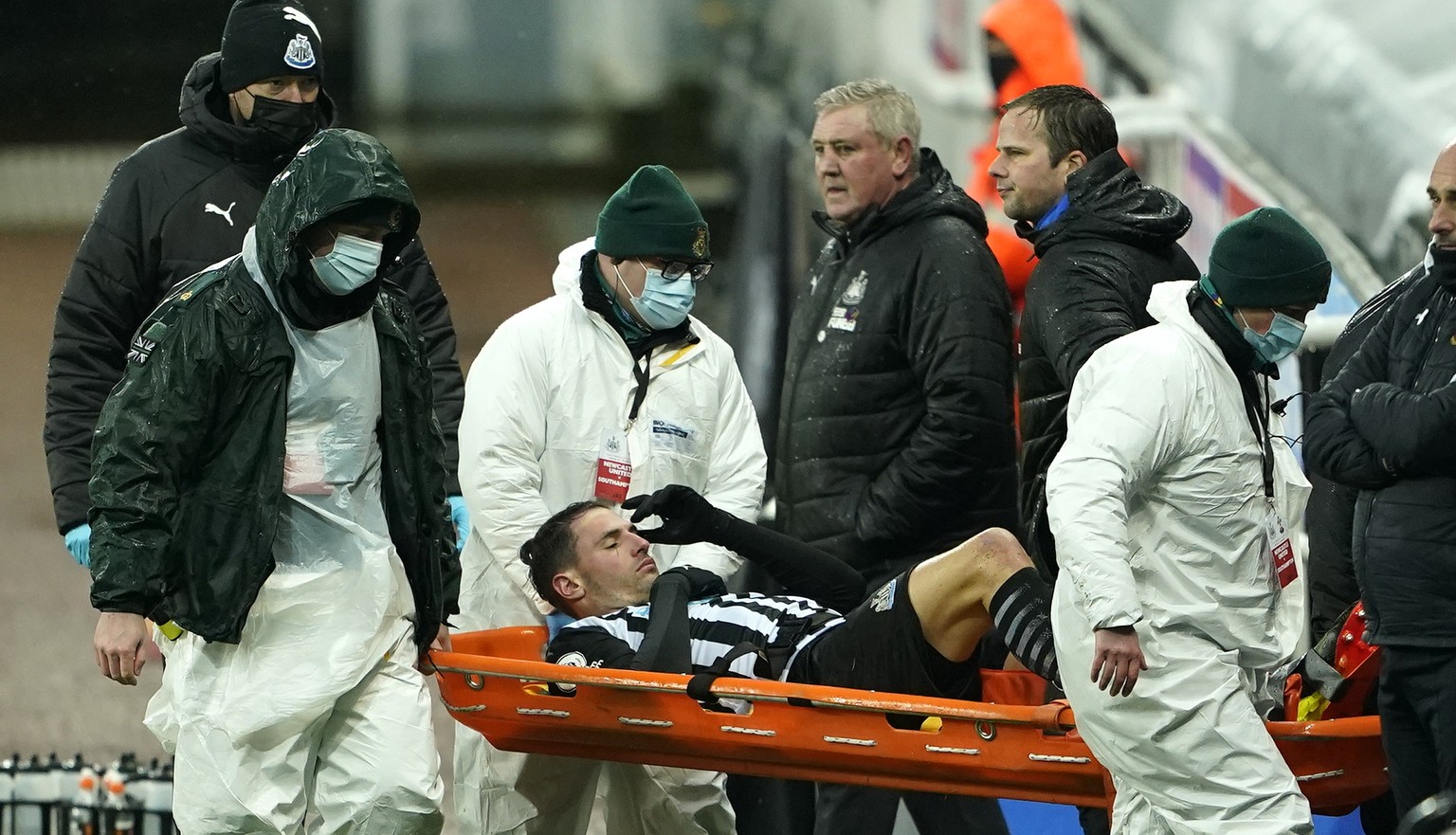 epa08991927 Fabian Schaer of Newcastle is stretchered off with an injury during the English Premier League soccer match between Newcastle United and Southampton FC in Newcastle, Britain, 06 February 2 ...