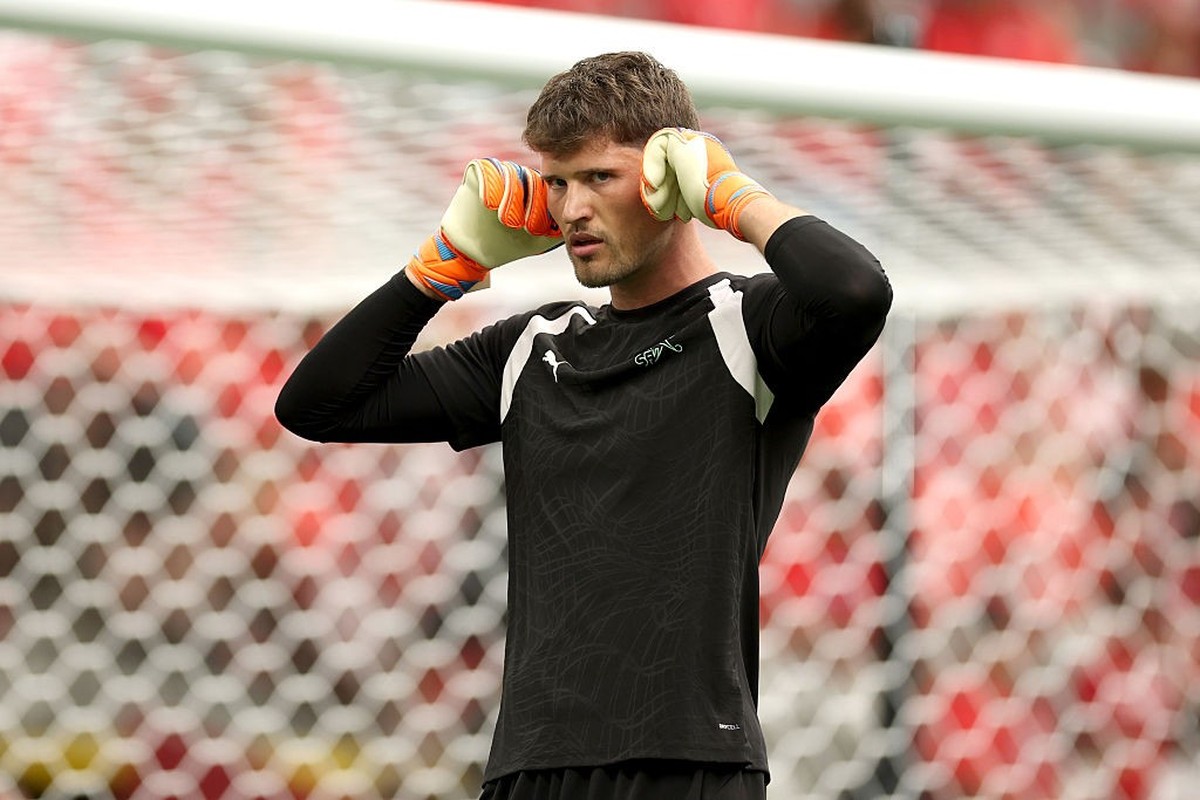 VANCOUVER, BRITISH COLUMBIA - JUNE 24: Gregor Kobel #1 of Switzerland warms up before the FIFA World Cup 2026 Group B match between Switzerland and Canada at BC Place Vancouver on June 24, 2026 in Van ...