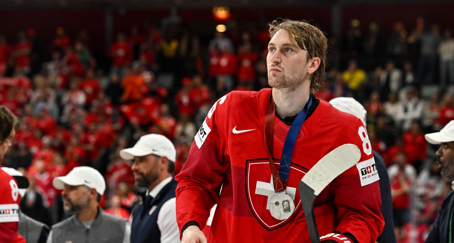 Der gläubige Hockey-Star, der auch mal die Fäuste sprechen lässt