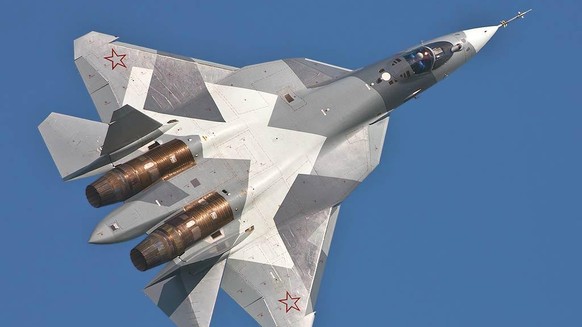 Warum der Westen seine militärische Überlegenheit verlieren könnte
Die Suchoi T-50 fehlt in der Liste. Das russische gegenstück zur F-22 Raptor. Tarnkappeneigenschaften, Schubvektorsteuerung und einfa ...