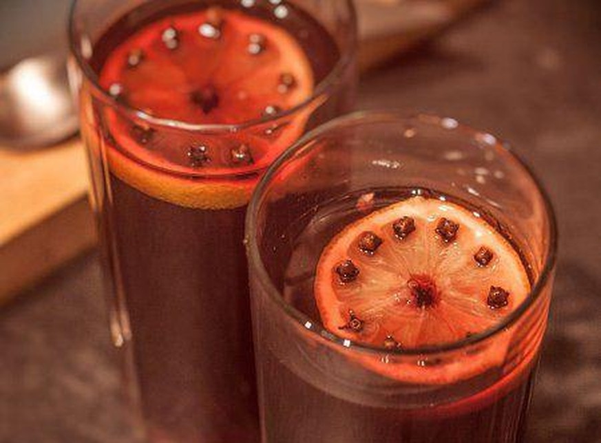 Hot Port Irland trinken alkohol winter weihnachten drinks cocktails Portwein glühwein https://www.pinterest.co.uk/pin/457608012122649369/