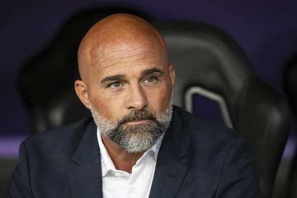 Trainer Giorgio Contini (YB) kurz vor dem Fussball Meisterschaftsspiel der Super League zwischen dem BSC Young Boys, und dem Servette FC, im Stadion Wankdorf in Bern, am Samstag, 26. Juli 2025. (KEYST ...