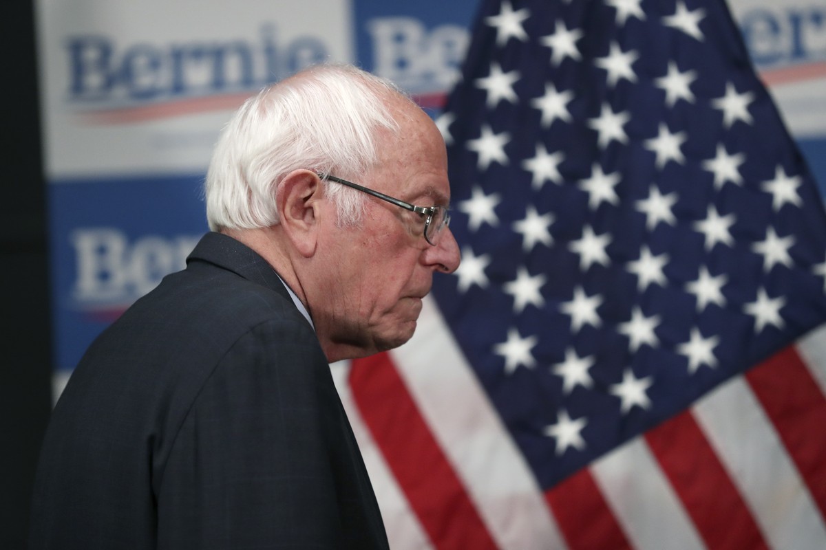Democratic presidential candidate, Sen. Bernie Sanders, I-Vt., arrives to speak to reporters Thursday March 12, 2020, in Burlington, Vt. (AP Photo/Charles Krupa)
Bernie Sanders