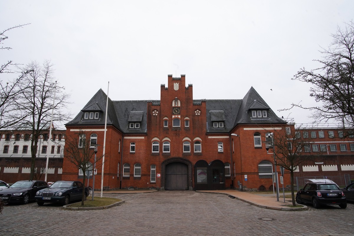 epa06629017 The prison where Carles Puigdemont, Catalan leader, is expected to be held in custody, in Neumuenster, Germany, 25 March 2018. Accoring to reports, German police on 25 March 2018 allegedly ...