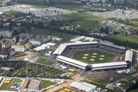 Luftaufnahme der Schwingarena Zug am Eidgenoessischen Schwing- und Aelplerfest (ESAF) in Zug, am Samstag, 24. August 2019. (KEYSTONE/Alexandra Wey)