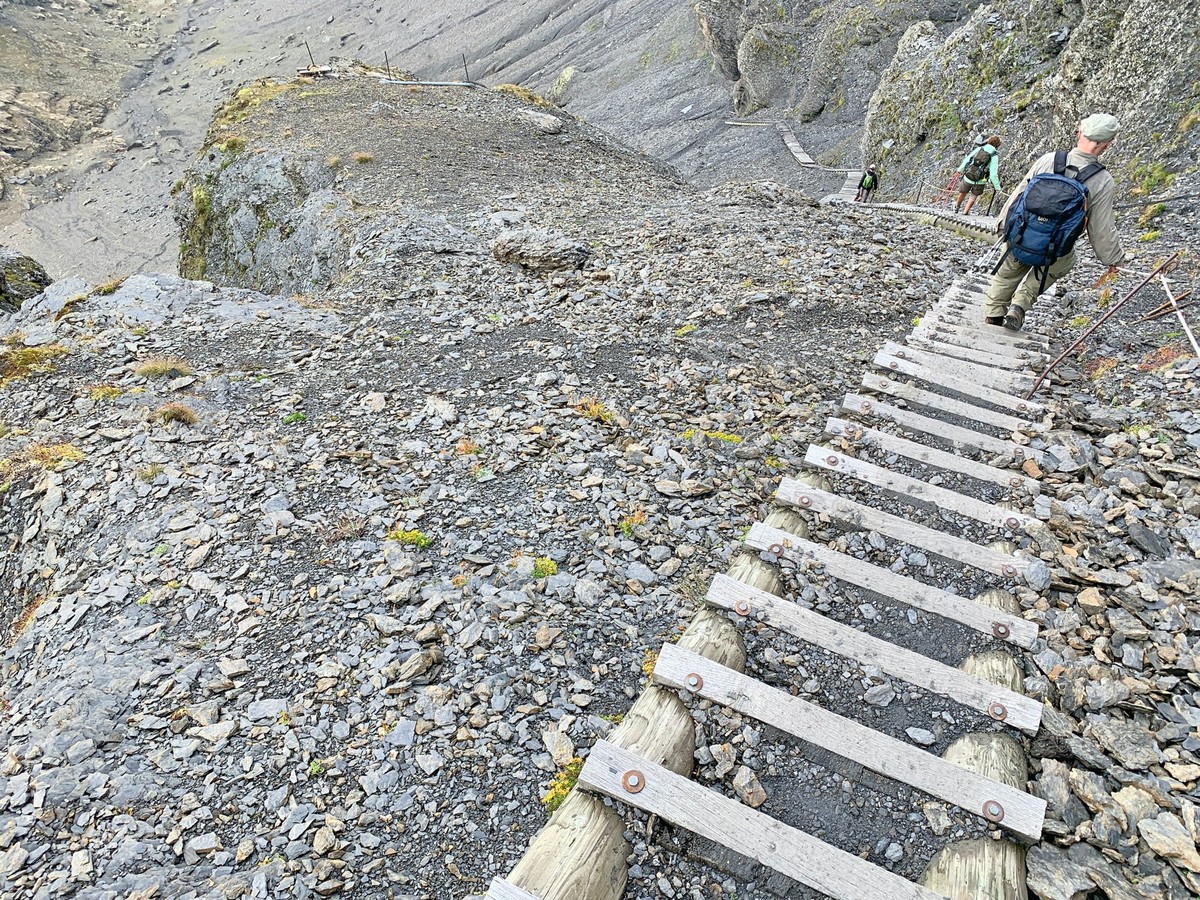 Sefinenfurgga Kiental Rauszeit Wandern Schweiz Treppen Treppenwandern