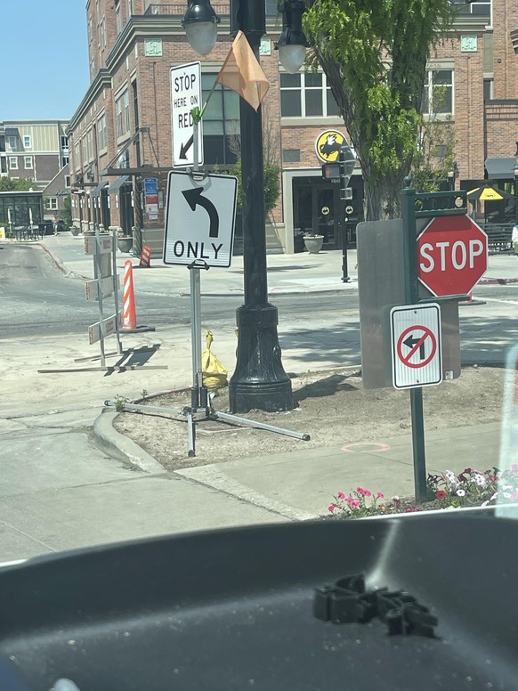 Street signs Failure to turn
