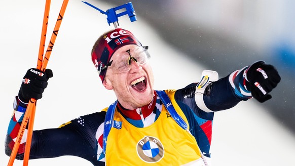 240211 Johannes Thingnes Bo of Norway celebrates winning the men s 12,5 km pursuit during the IBU Biathlon World Championships on February 11, 2024 in Nove Mesto na Morave. Photo: Petter Arvidson / BI ...