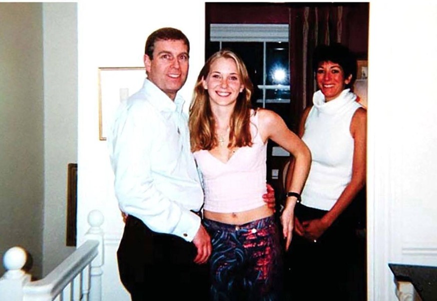 Belastendes Foto: Prinz Andrew mit der damals 17-jährigen Virginia Giuffre und Ghislaine Maxwell.