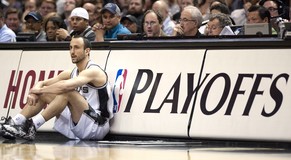 Auch wenn es nicht so aussieht: Für Manu Ginobili und die San Antonio Spurs gehen die Playoffs weiter.