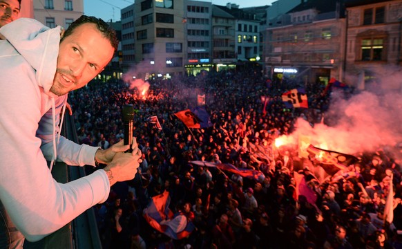 Business as usual: Marco Streller feiert zum Abschluss seiner Karriere die achte Meisterschaft mit Basel.