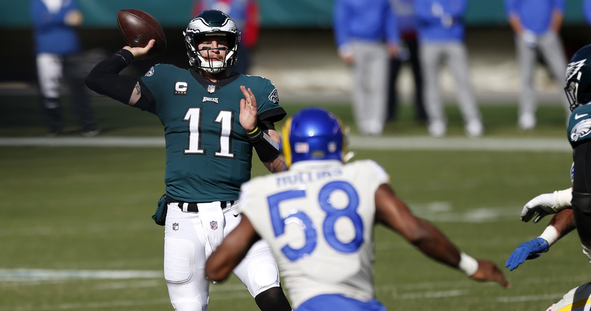 Philadelphia Eagles' Carson Wentz plays during the second half of an NFL football game against the Los Angeles Rams, Sunday, Sept. 20, 2020, in Philadelphia. (AP Photo/Laurence Kesterson)