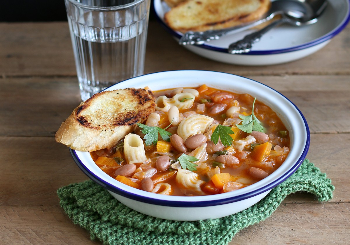 minestrone suppe italien