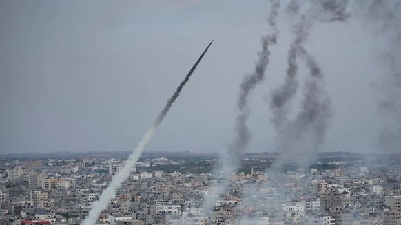 Rocket attacks from the Gaza Strip on Israel: the terrorist Hamas is supported by the Islamic regime in Iran.