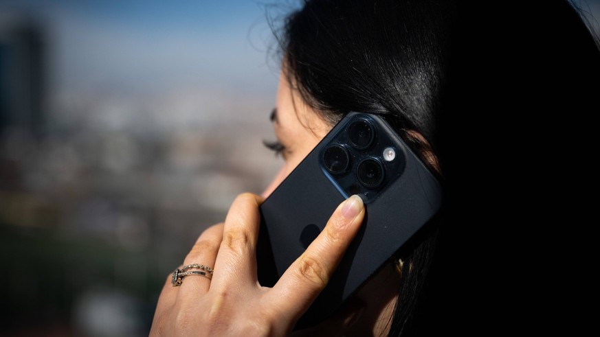 Handy-Überwachung und Peilsender am Auto: Grüne kritisieren geplantes Geheimdienst-Gesetz