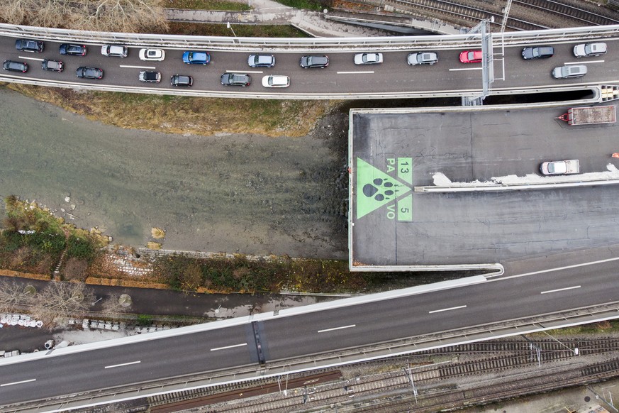 Blick auf den Autobahnanschluss A3W der Sihlhochstrasse, am Dienstag, 18. Dezember 2018, in Zuerich. (KEYSTONE/Ennio Leanza)