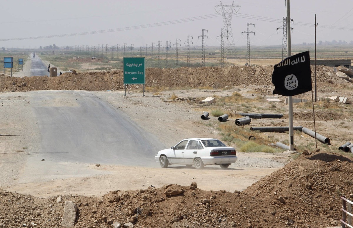 IS-Flagge in Kirkuk: Terror-Milizen fordern erneut Lösegeld für amerikanische Journalistin.