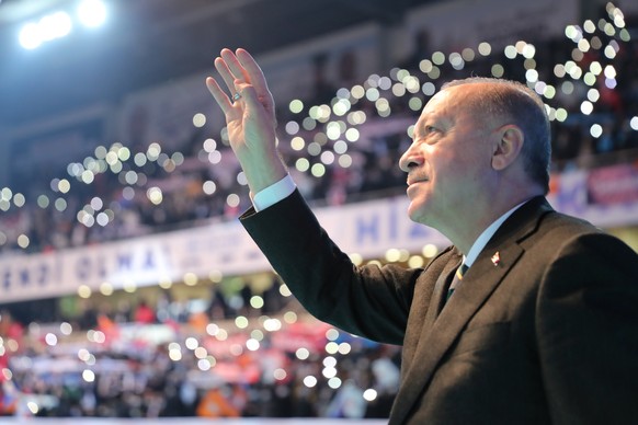 epa09093075 A handout photo made available by the Turkish President&#039;s Press Office shows Turkish President Tayyip Erdogan cheering his supporters during the Grand Congress of the ruling AK Party, ...