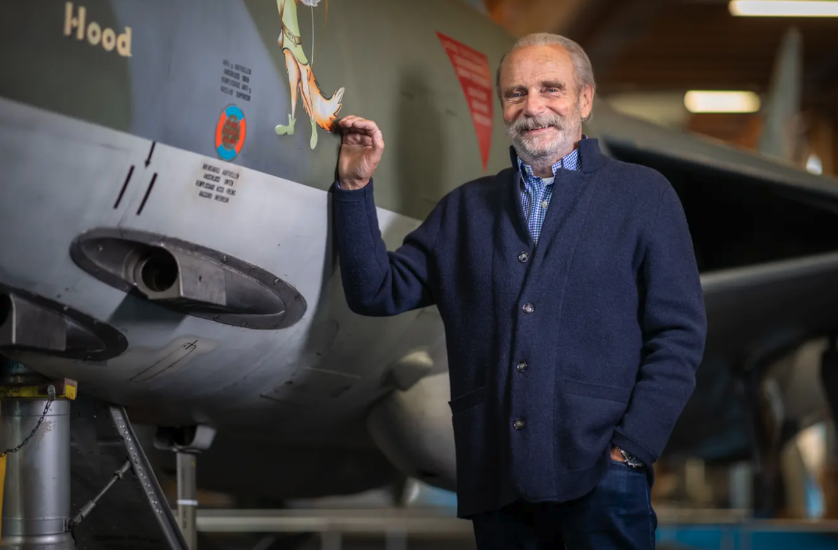 Des avions de combat vont atterrir sur l'autoroute en Suisse: un ancien pilote raconte