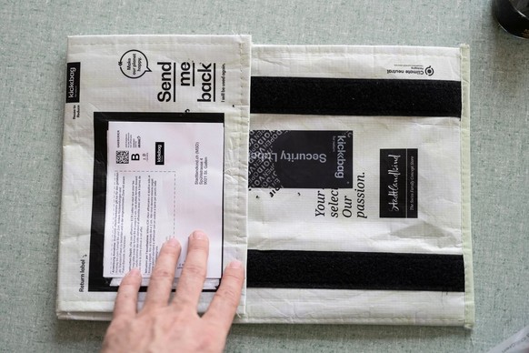 Spart ab der zweiten Nutzung CO2 ein: Der Kickbag der Post.