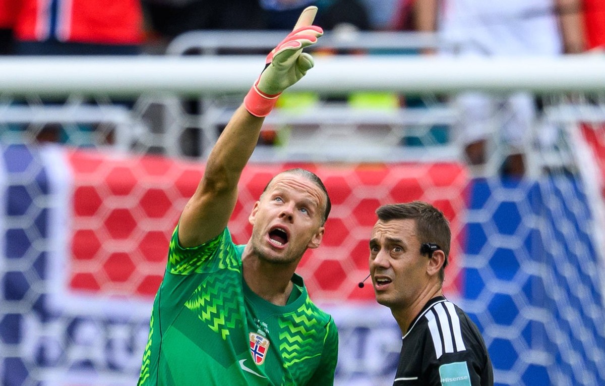 260711 goalkeeper orjan Nyland of Norway after 1-1 during the FIFA World Cup, WM, Weltmeisterschaft, Fussball 2026 quarter-final football match between Norway and England on July 11, 2026 in Miami. Ph ...