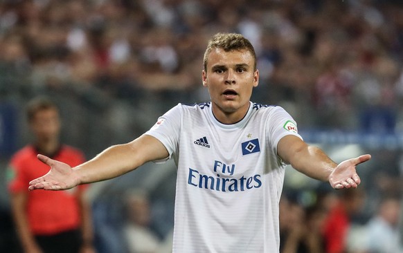 epa06926112 Hamburg&#039;s Vasilije Janjicic reacts during the German Bundesliga second division soccer match between VfL Wolfsburg and Holstein Kiel in Hamburg, Germany, 03 August 2018. EPA/SRDJAN SU ...