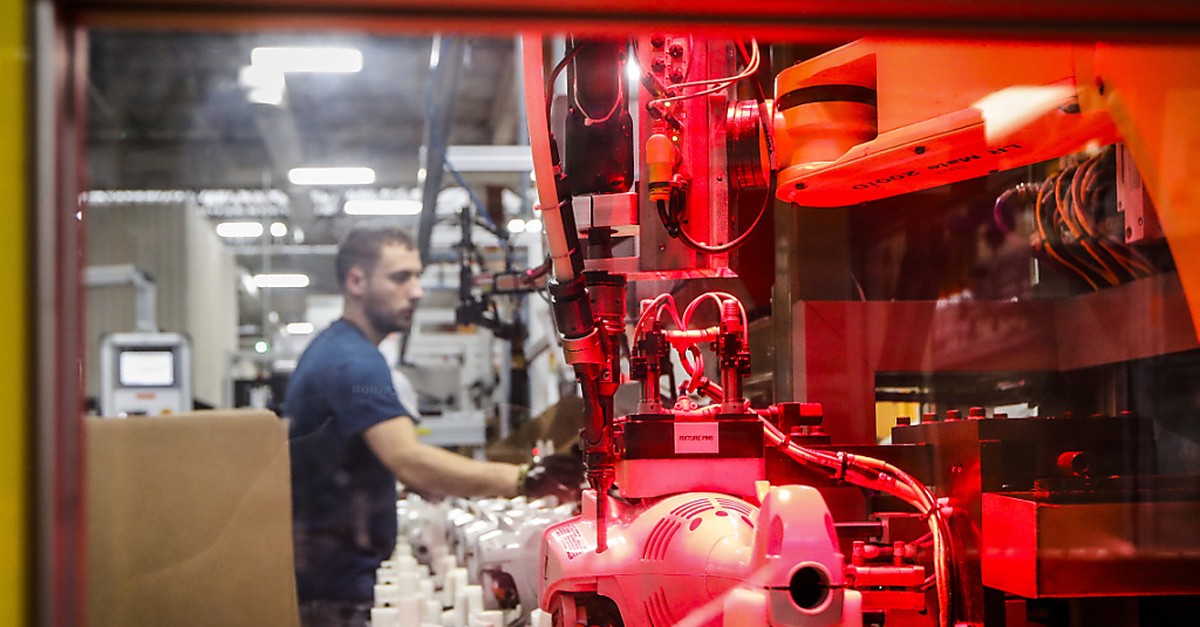 dunkle-wolken-ber-jobmarkt-in-diesen-kantonen-werden-besonders-viele-stellen-gestrichen