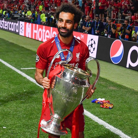 IMAGO / Bildbyran

190601 Mohamed Salah of Liverpool celebrate with the trophy after the UEFA Champions League final between Tottenham and Liverpool on June 1, 2019 in Madrid. Photo: Petter Arvidson / ...