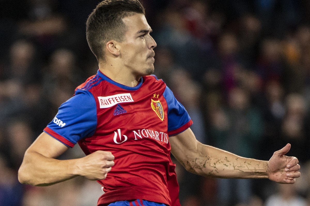 Basels Kevin Bua jubelt nach seinem Tor zum 2:0 im Fussball Meisterschaftsspiel der Super League zwischen dem FC Basel und dem FC Zuerich im Stadion St. Jakob-Park in Basel, am Mittwoch, 25. September ...