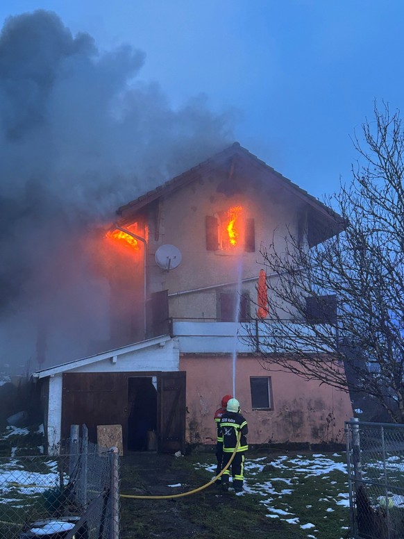 Kantonspolizei Neuenburg Brand Les Bayards