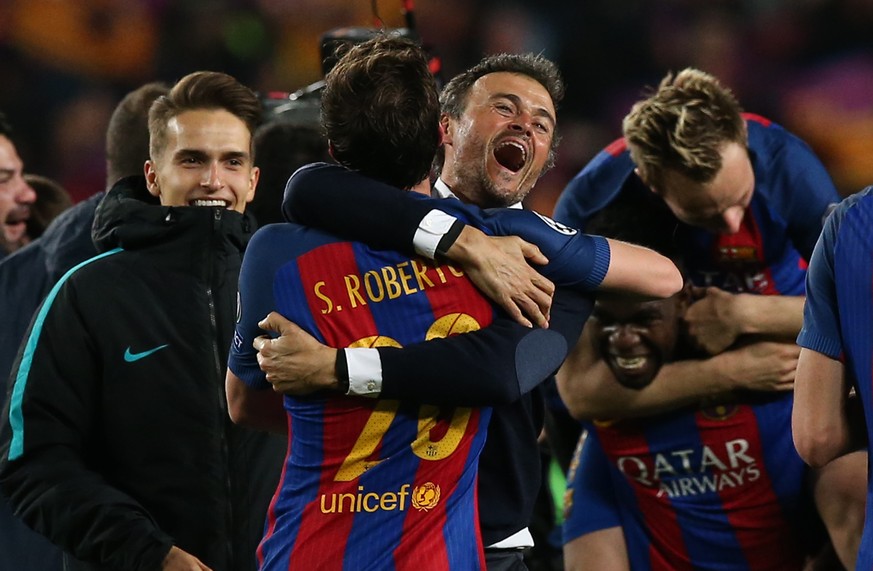 Football Soccer - Barcelona v Paris St Germain - UEFA Champions League Round of 16 Second Leg - The Nou Camp, Barcelona, Spain - 8/3/17 Barcelona coach Luis Enrique and Sergi Roberto celebrate after t ...