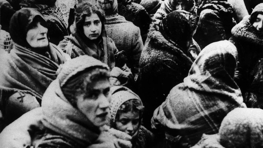 Warschauer Ghetto 1943: Die Historikerin Andrea Löw erforscht den Ablauf des Holocaust seit langer Zeit. (Quelle: akg-images/imago-images-bilder)