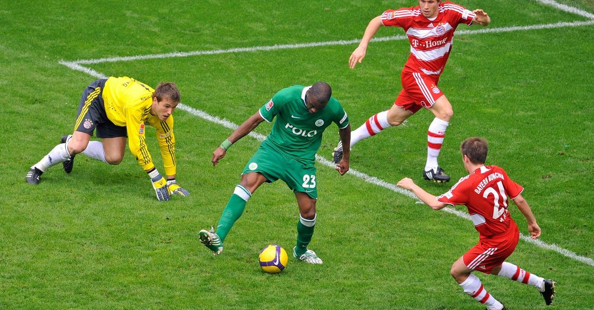 Wolfsburgs Grafite demütigt die stolzen Bayern lässig mit der Hacke