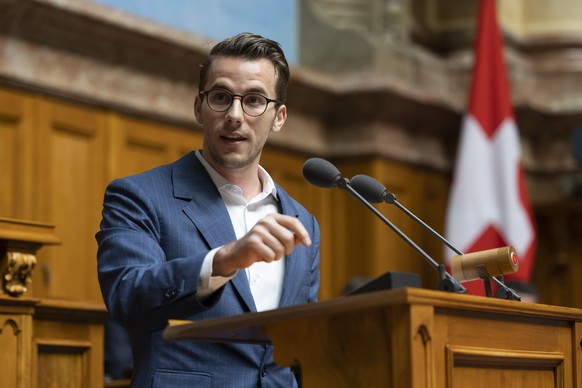 Andri Silberschmidt, FDP-ZH, spricht waehrend der Debatte um die BVG-Reform, waehrend der Fruehlingssession der Eidgenoessischen Raete, am Dienstag, 28. Februar 2023, in Bern. (KEYSTONE/Peter Klaunzer ...